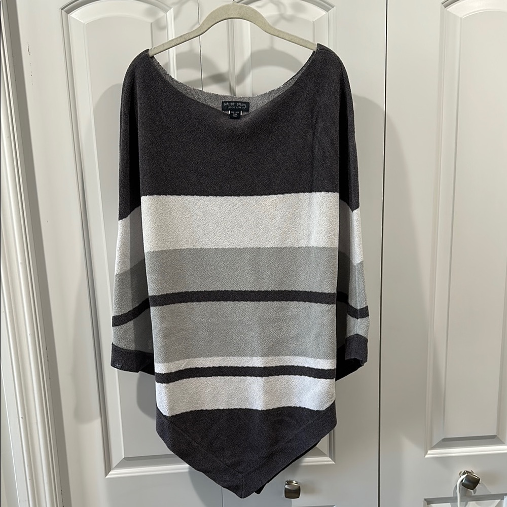 Barefoot Dreams Poncho OS Plus